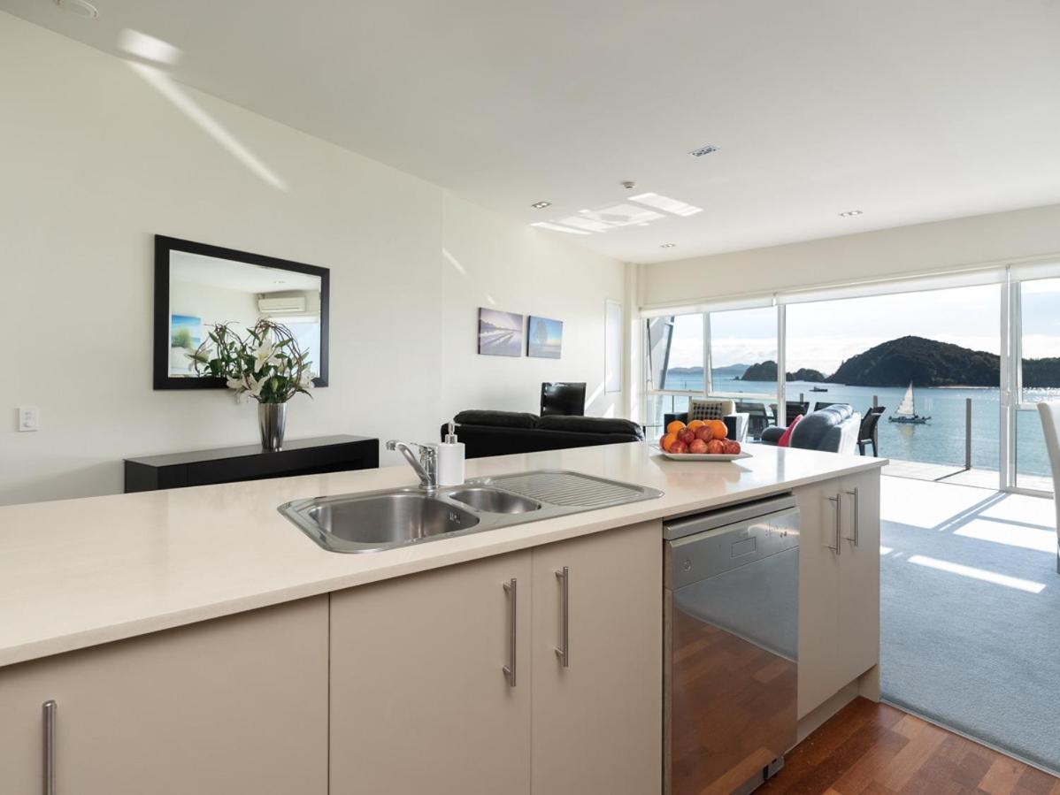 Sail Away - Waterfront Paihia Holiday Apartment エクステリア 写真